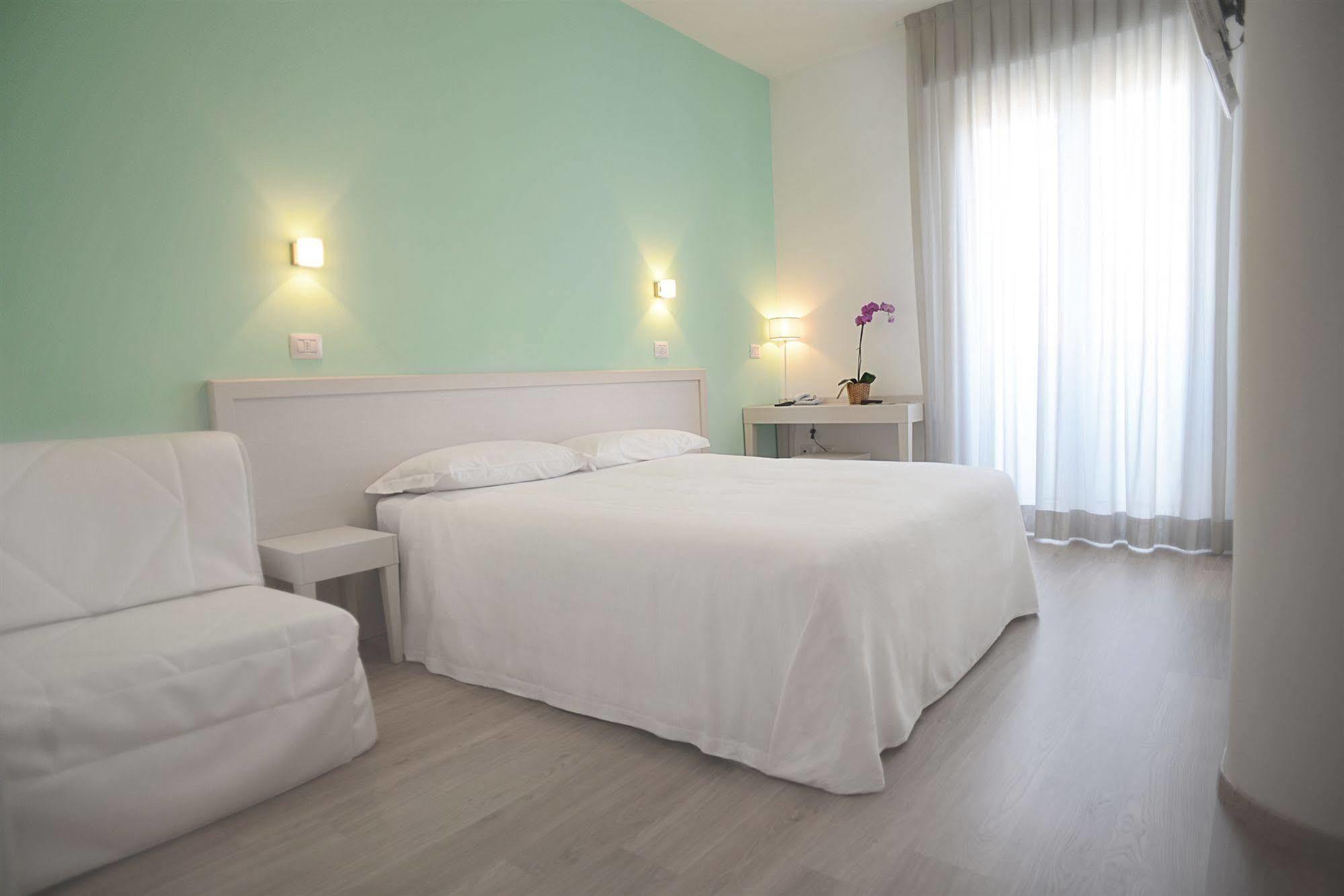 Maree Hotel Cesenatico Kültér fotó